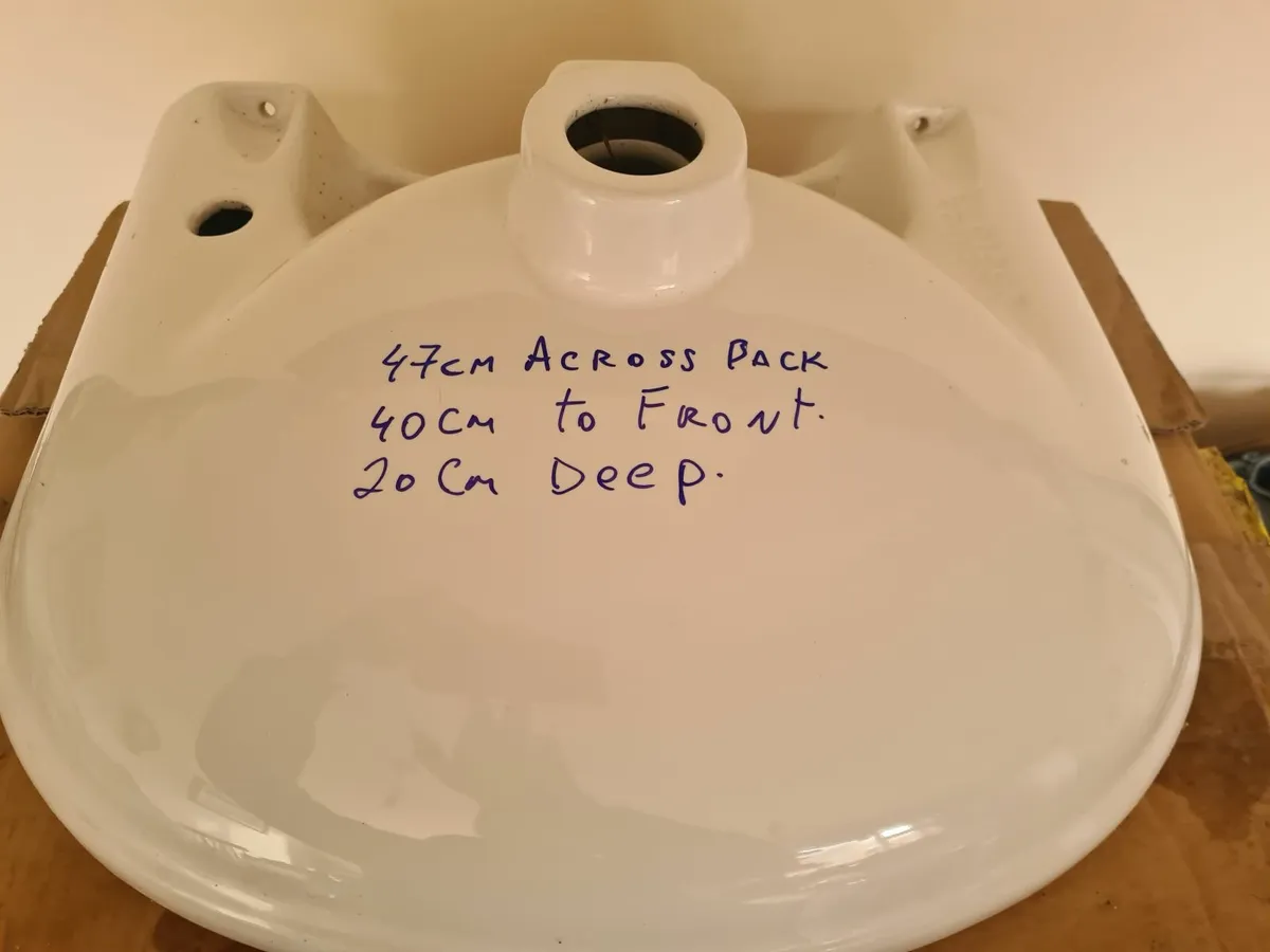 Corner sink Small space saving sinks - Image 4