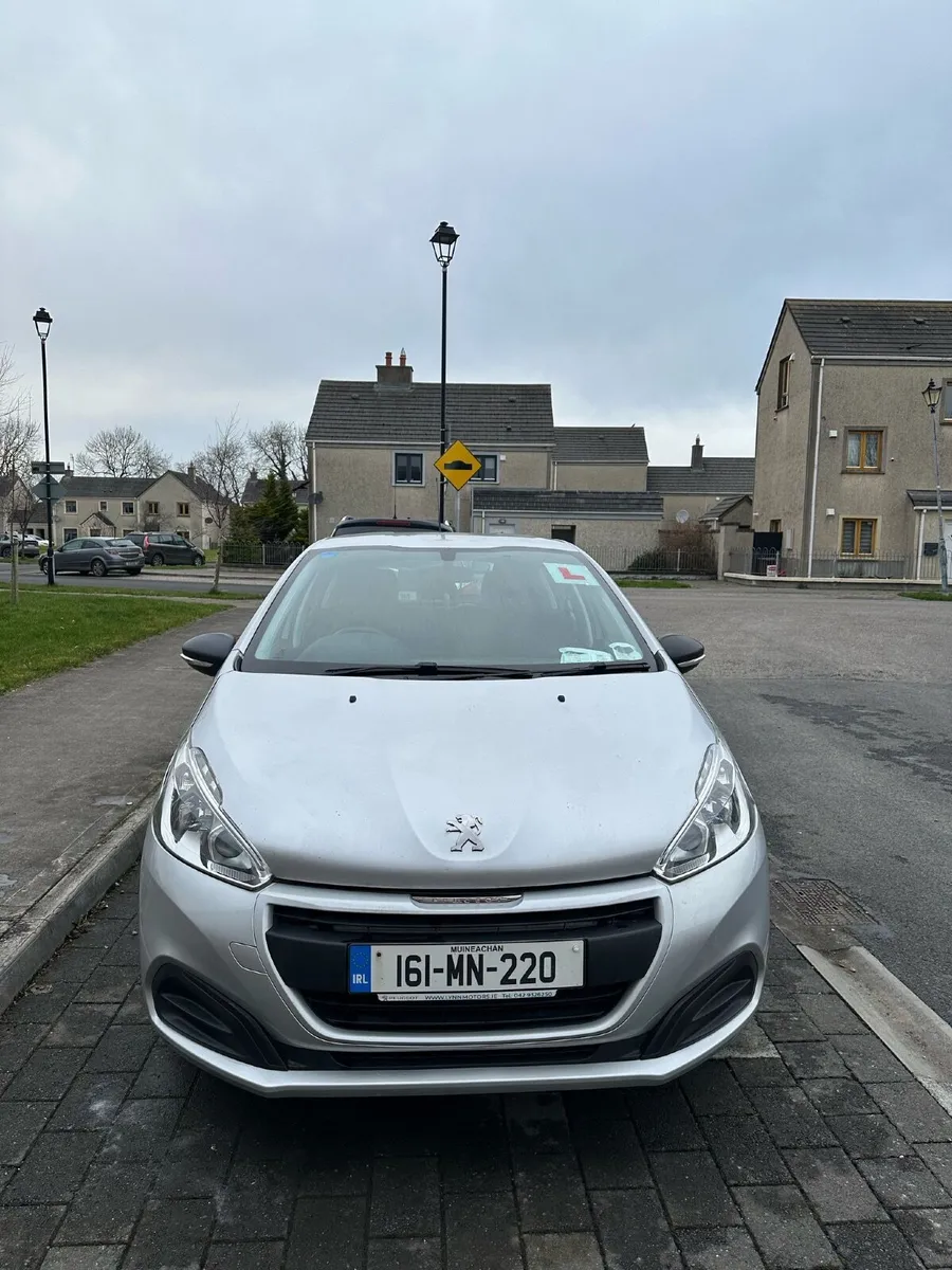 Peugeot 208 2016 - Image 2