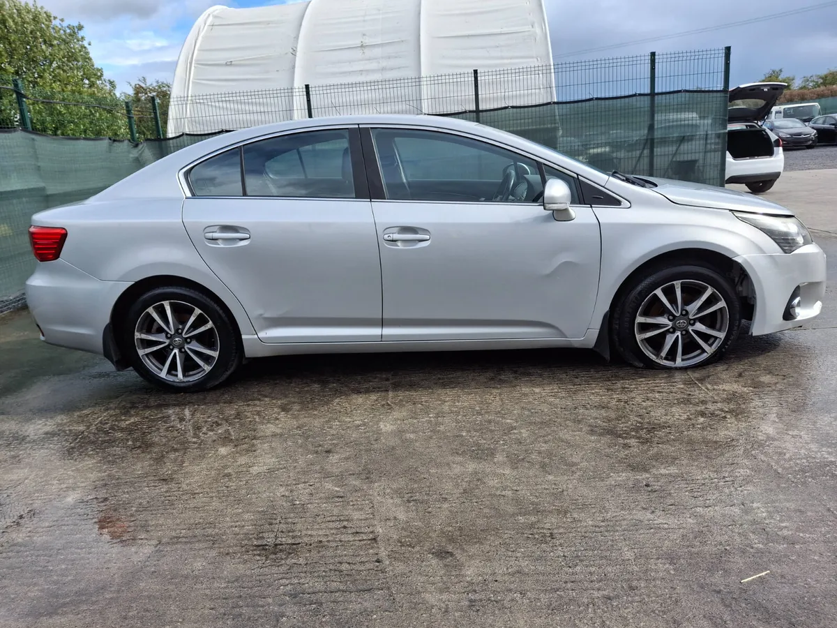 2012 Toyota Avensis 2.0 D4d - Image 1