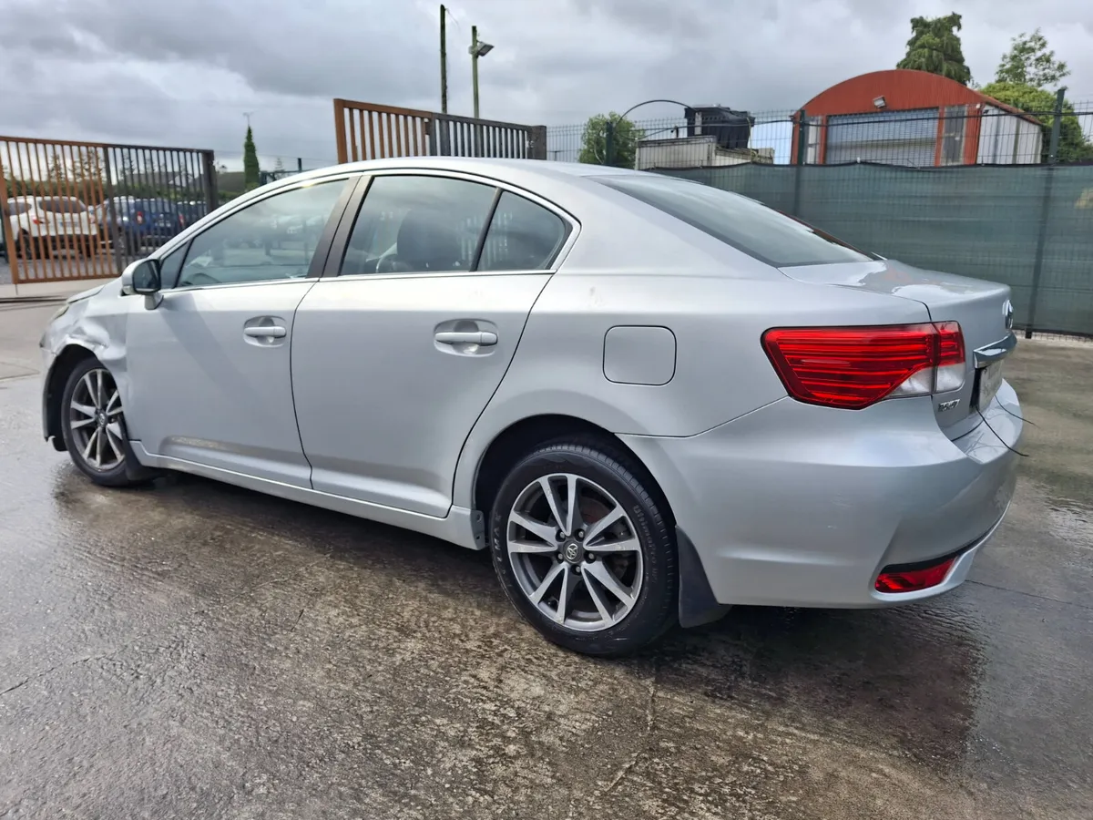 2012 Toyota Avensis 2.0 D4d - Image 2