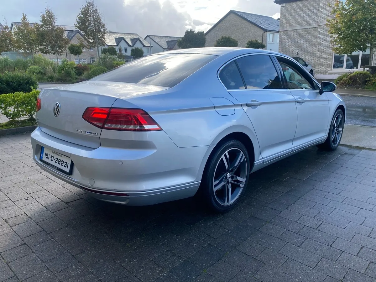 VOLKSWAGEN PASSAT 2,0 TDI - Image 4