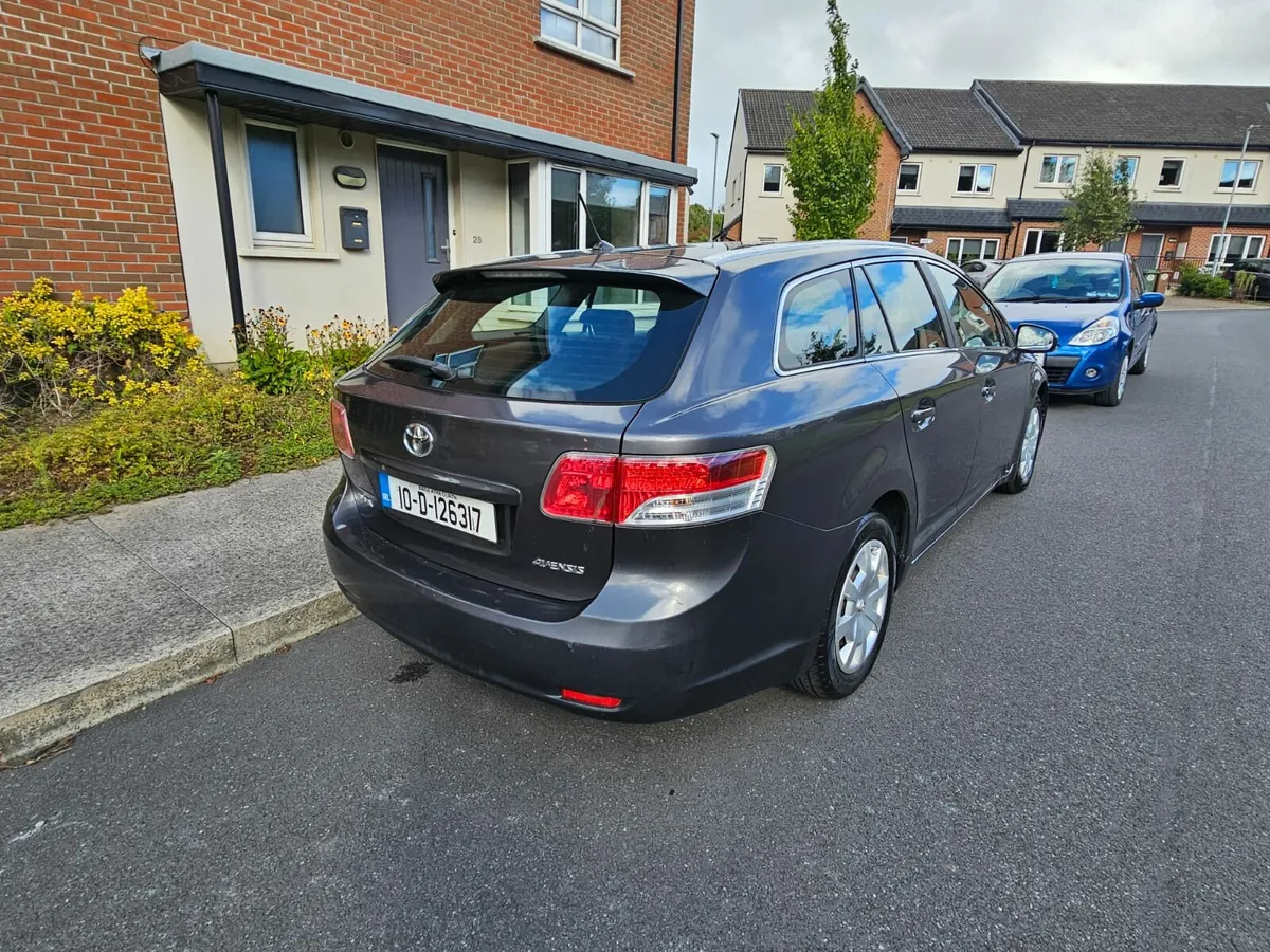 Avensis 2.0 Tdi Estate - Image 2