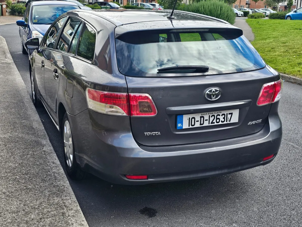 Avensis 2.0 Tdi Estate - Image 1
