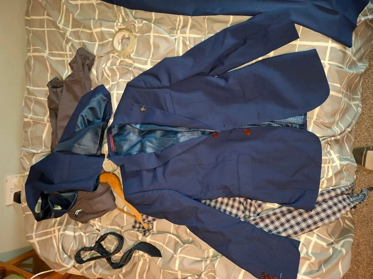 Mens suit - Image 3