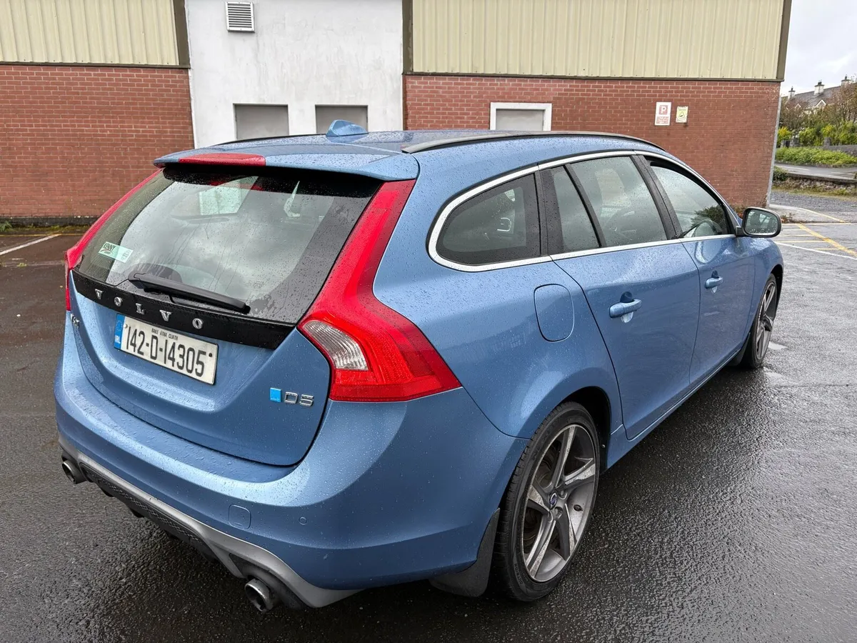 2014 VOLVO V60 D5 NCT 2-26 R-DESIGN !! - Image 4