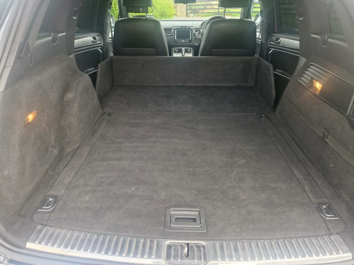 VW Touareg 3.0 V6 Tdi(diesel) - Image 4