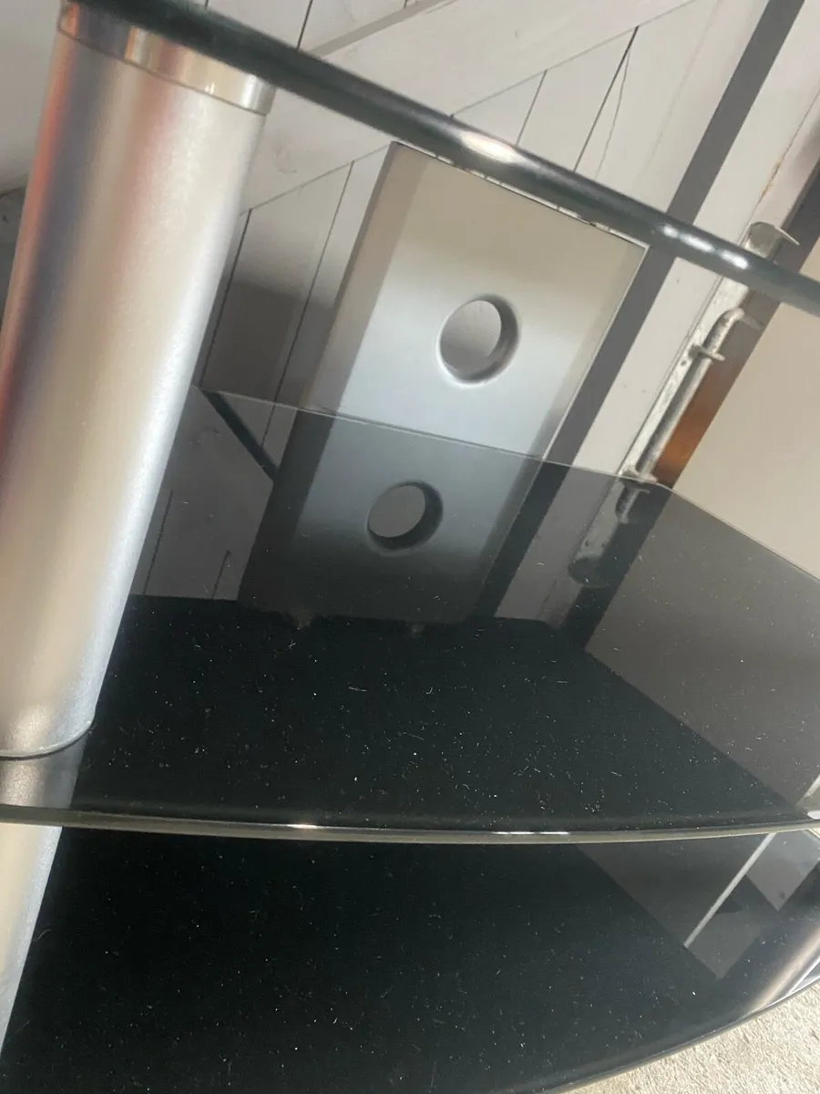 TV stand - Image 4