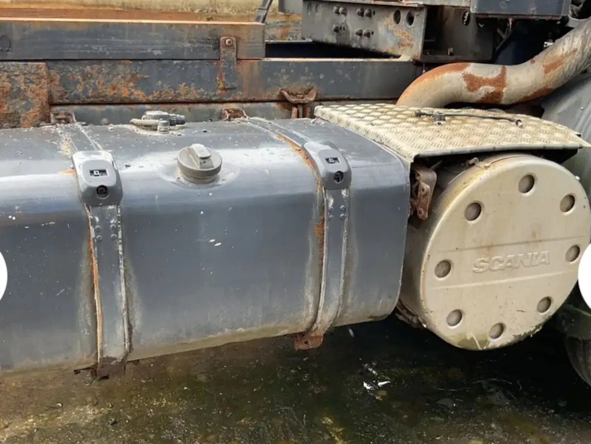 Scania P270 6X4  2008 - Image 4