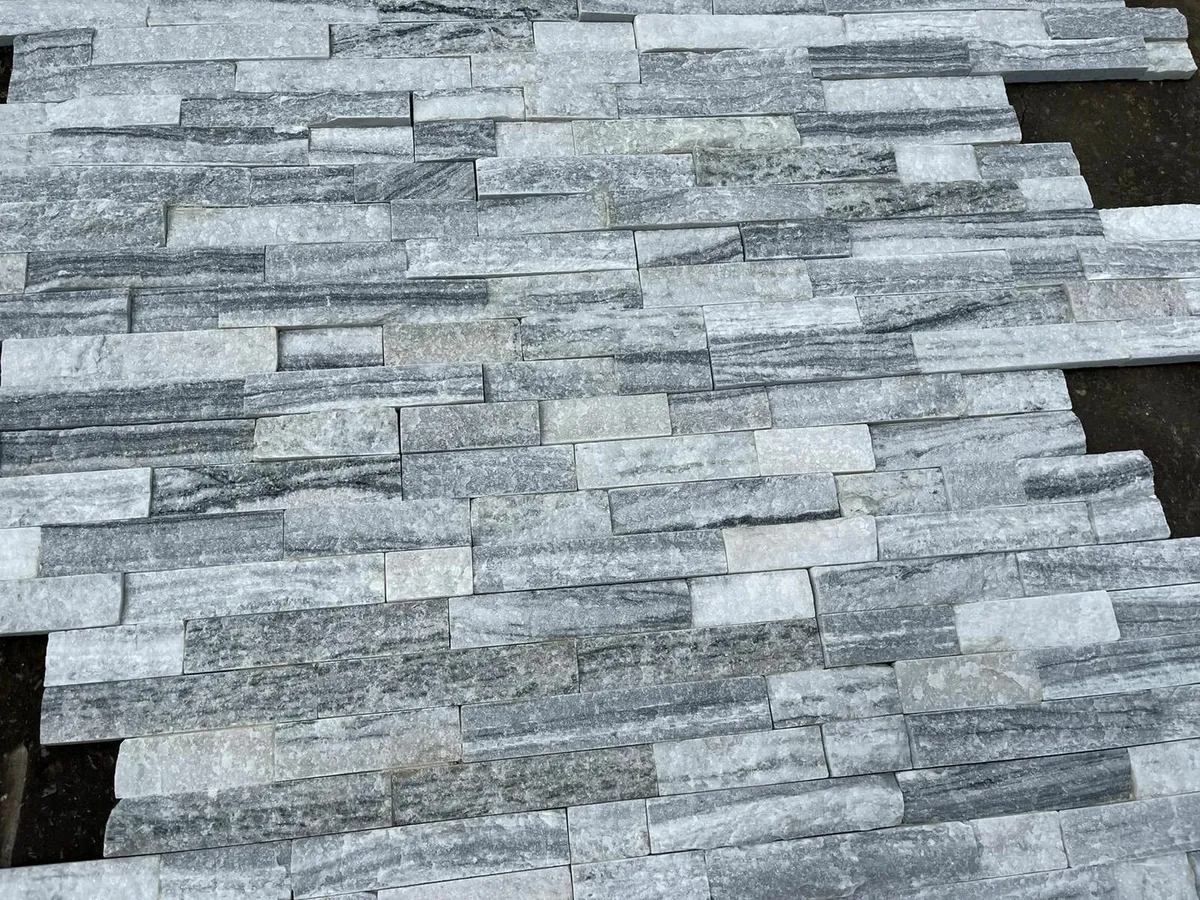 Cloudy Grey split face cladding tiles - Image 2