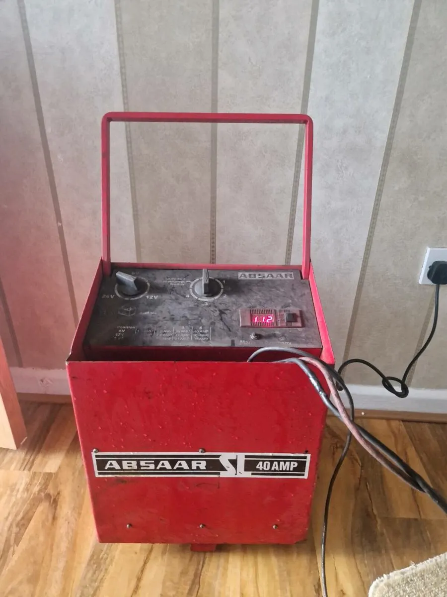 Battery charger 40 amp - Image 1