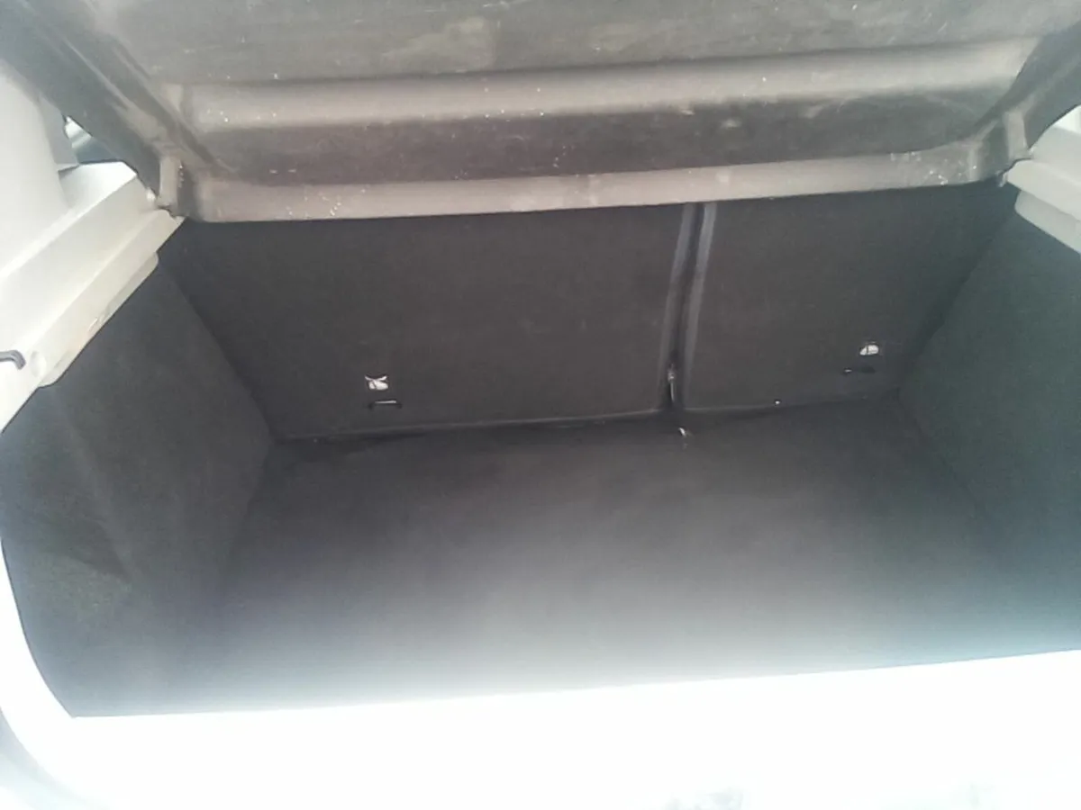 2051 Dacia  sandero 1.5 diesel  clean economical - Image 2
