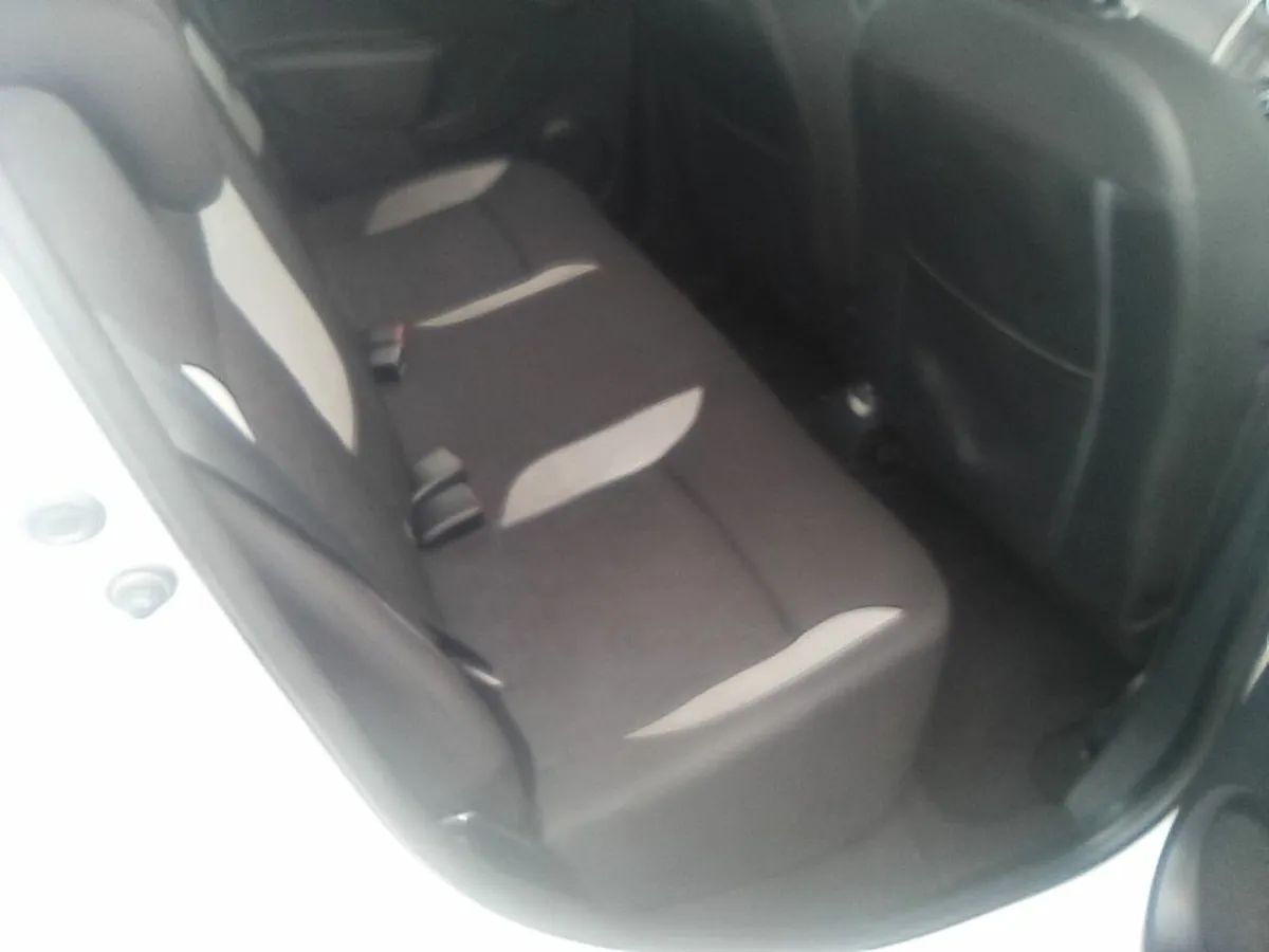 2051 Dacia  sandero 1.5 diesel  clean economical - Image 4