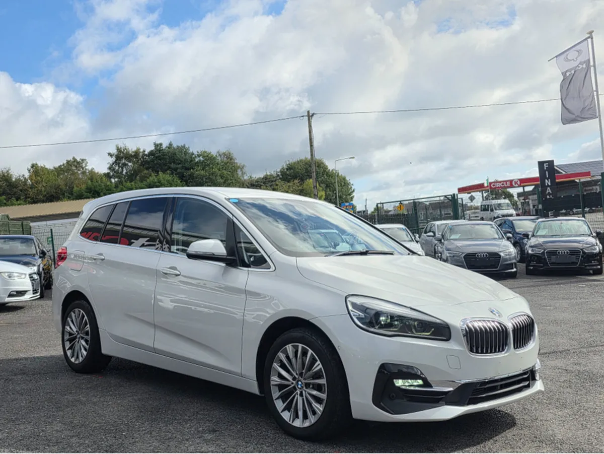 BMW 2-Series 2.0D 218D AUTOMATIC FULL (7SEATTER) L - Image 3