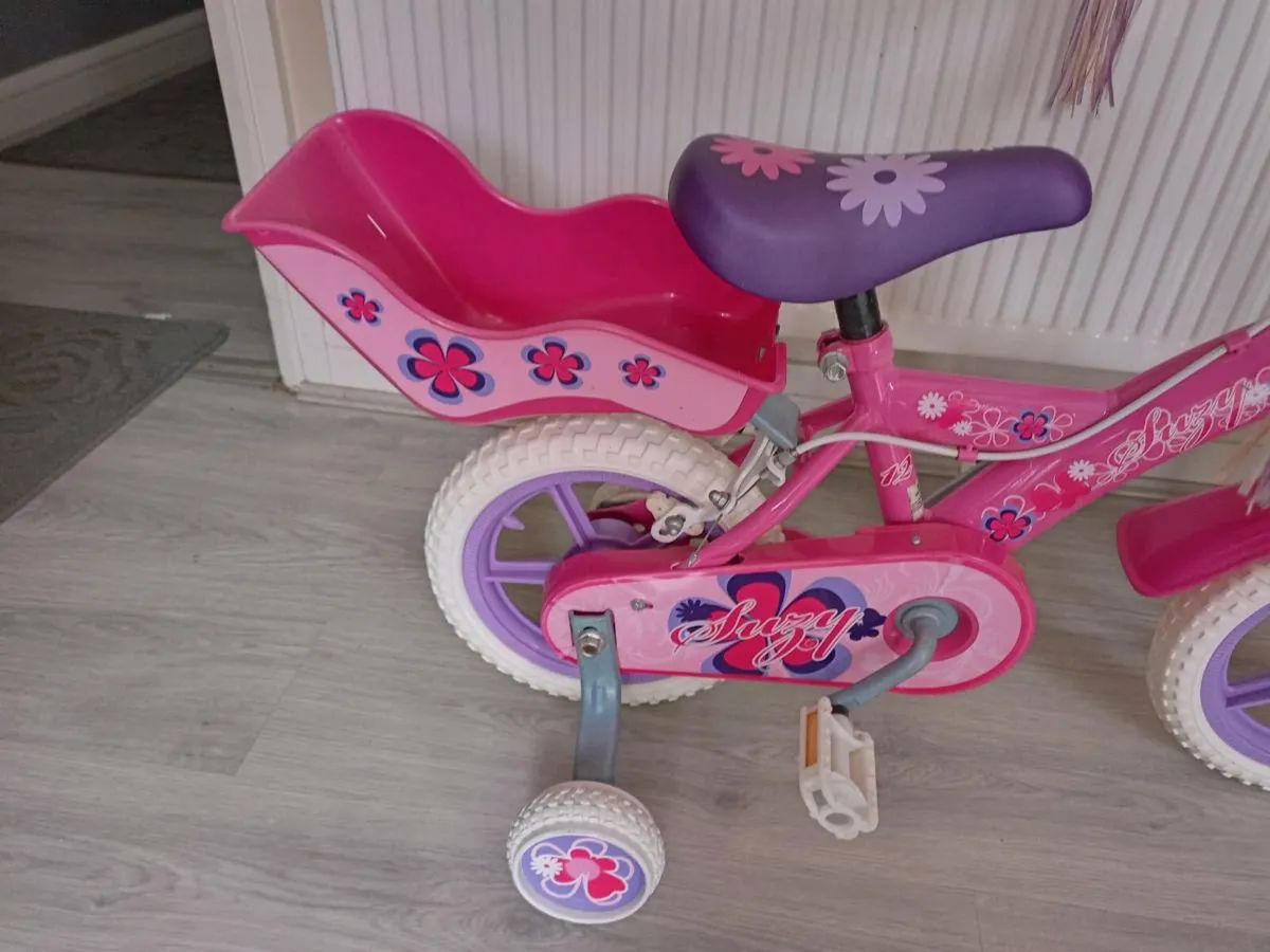 Kids Suzy bike size 12 inch wheels - Image 3