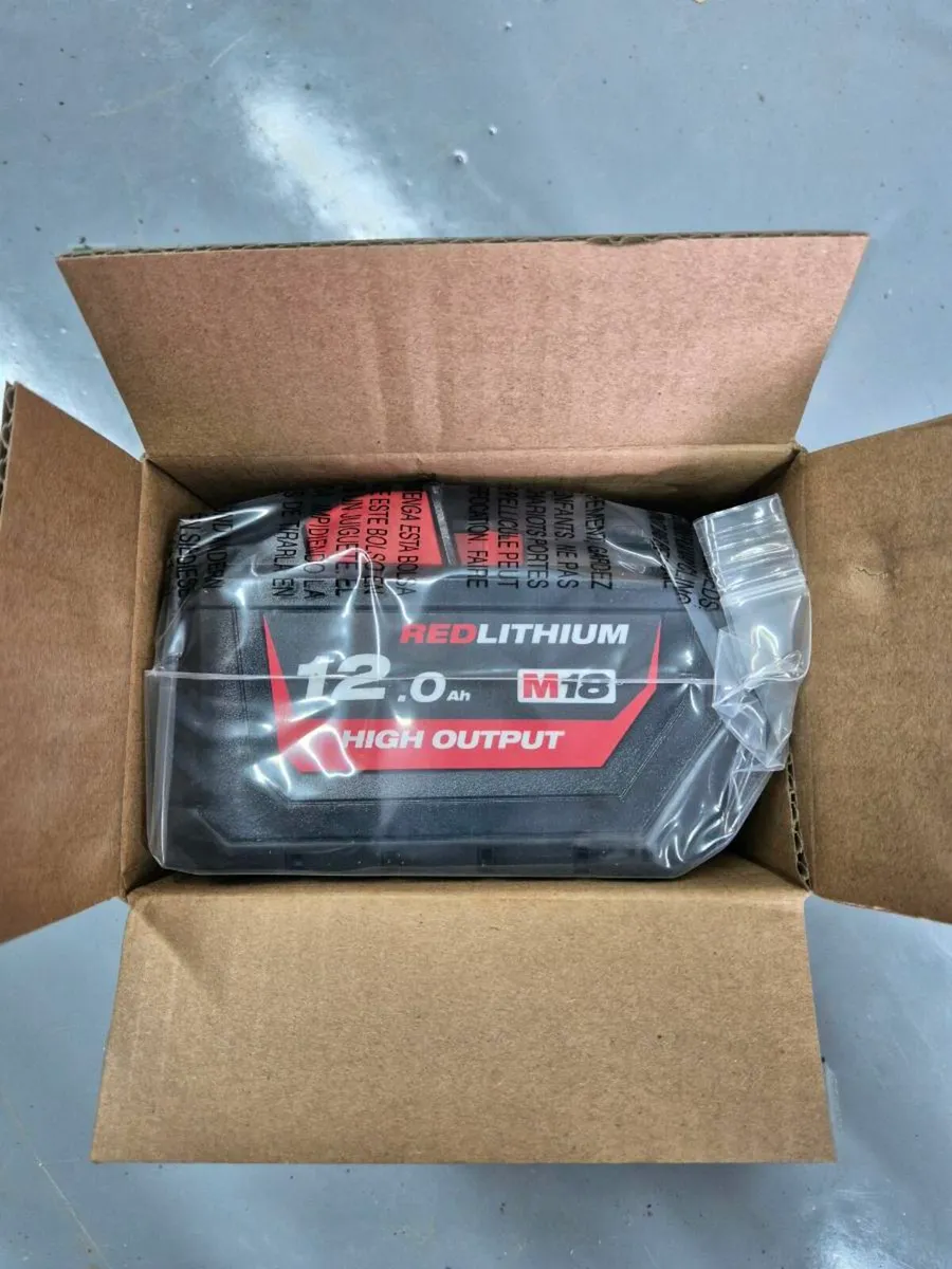 Milwaukee M18 High Output 12.0Ah Battery - Image 1