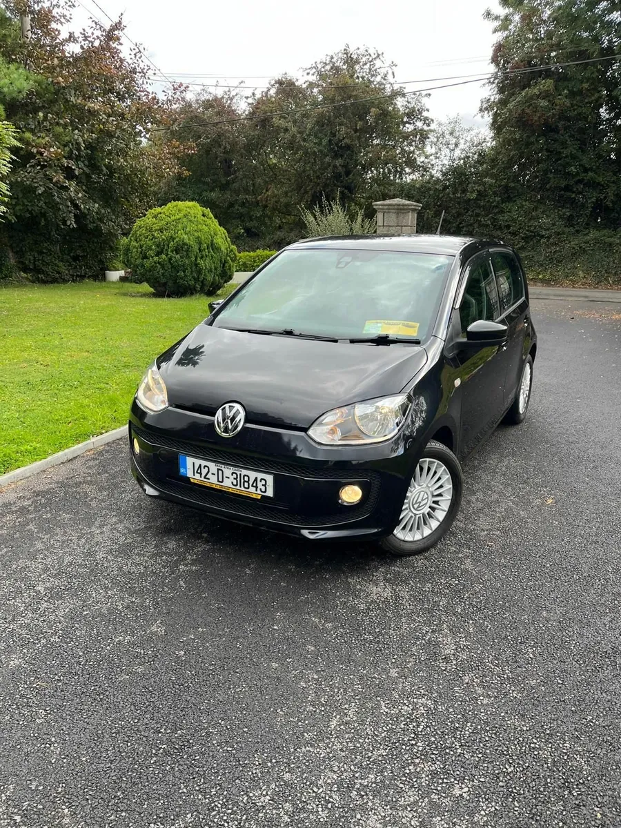 Volkswagen up! 2014 - Image 1