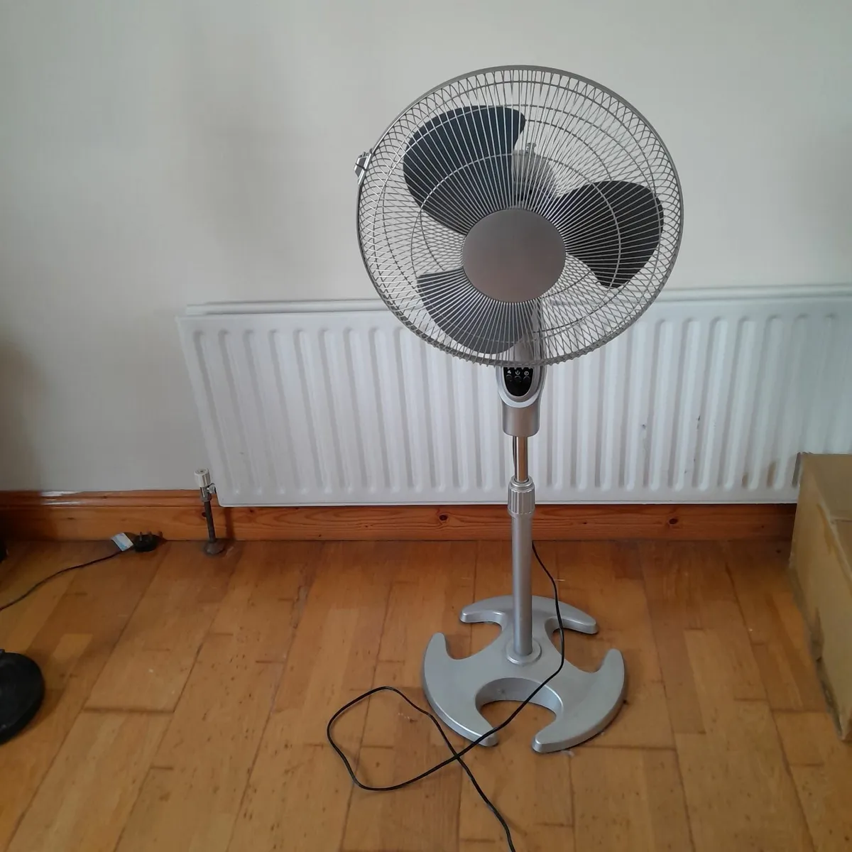 3 ft free standing fan - Image 2