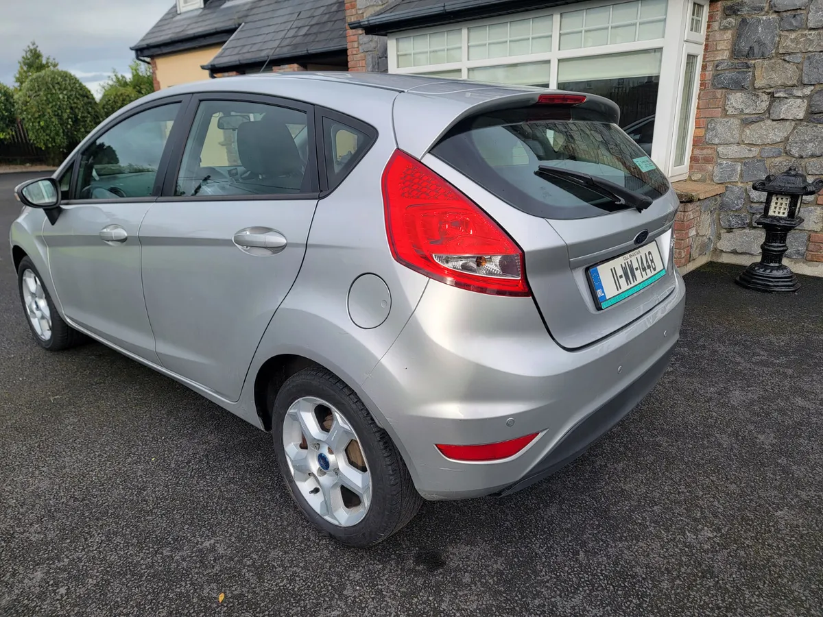 Ford Fiesta 2011 - Image 4