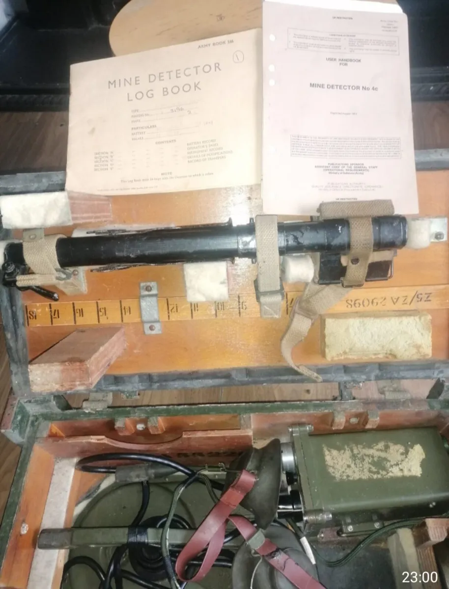 OLD RARE ..MINE DETECTOR 1960s ..FULL PAPERWORK - Image 4