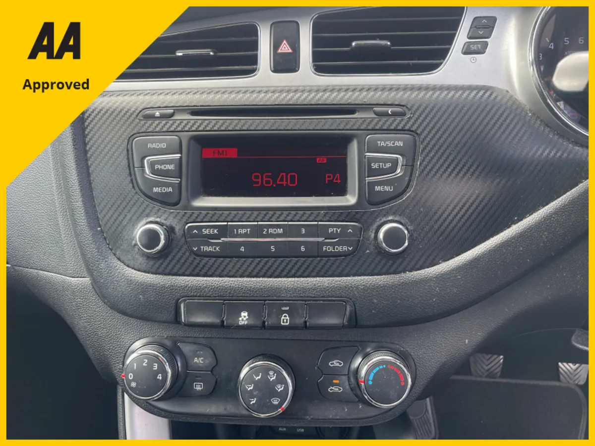 Kia Ceed CEE'D SW 1.6 EX 5DR - Image 2