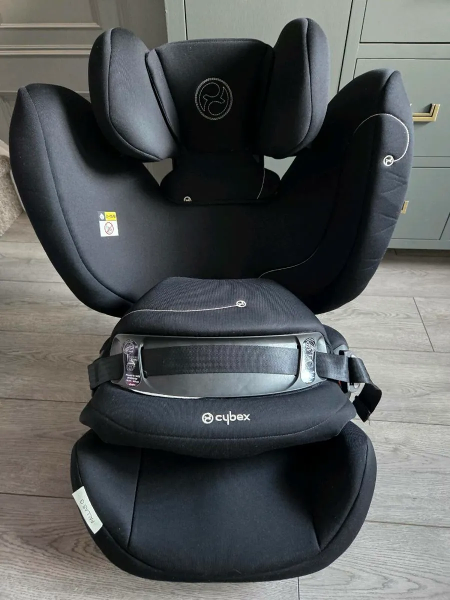 Cybex Pallas G car seat - Image 1