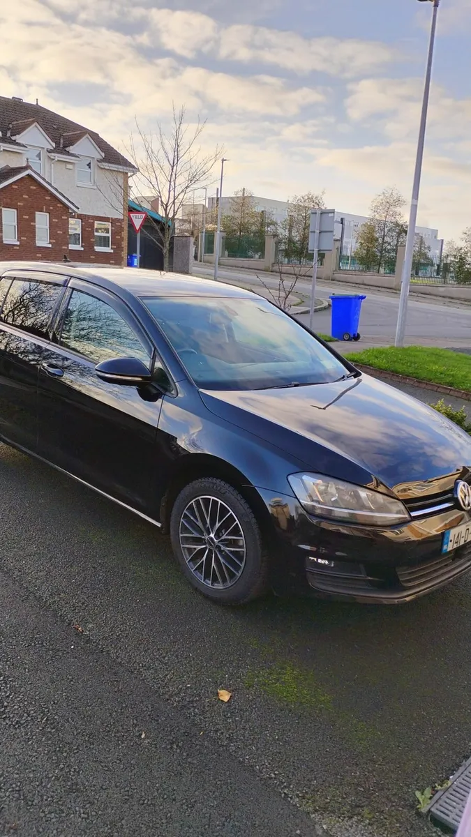 High Spec Volkswagen Golf 2014 - Image 1
