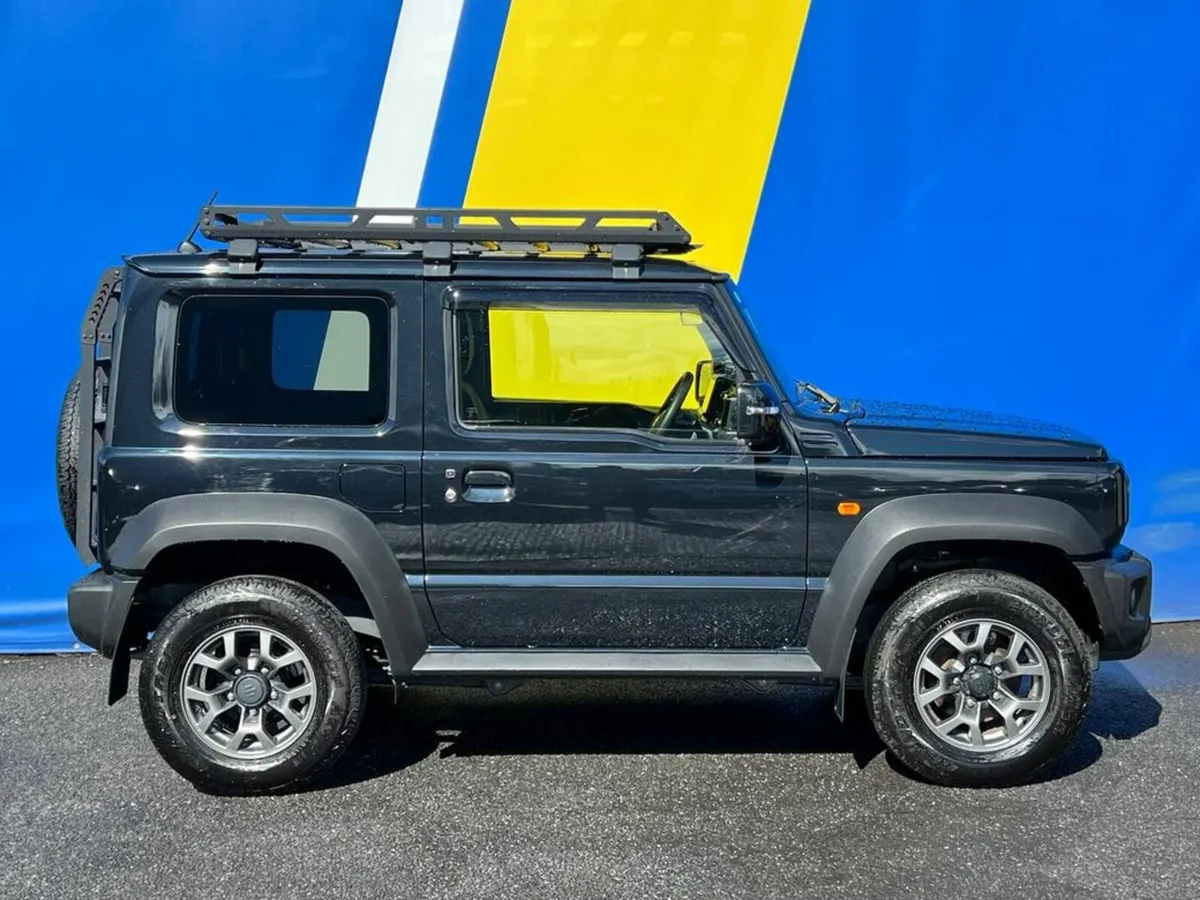 Suzuki Jimny 1.5 MANUAL AWD // LOW MILEAGE // 4 SE - Image 2