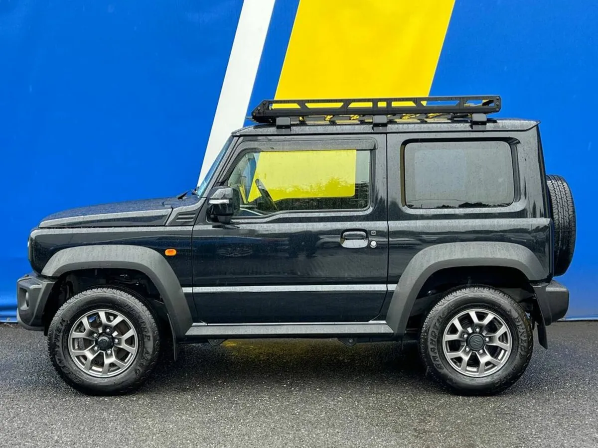 Suzuki Jimny 1.5 MANUAL AWD // LOW MILEAGE // 4 SE - Image 3