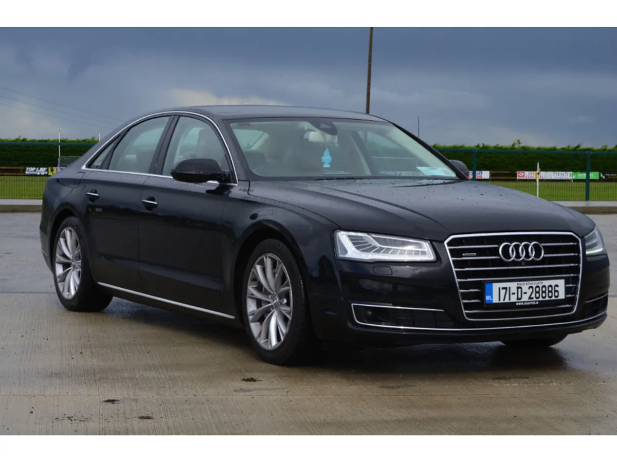 Audi A8 3.0 TDI 262 QUATTRO TIP SE EX 4DR - Image 3