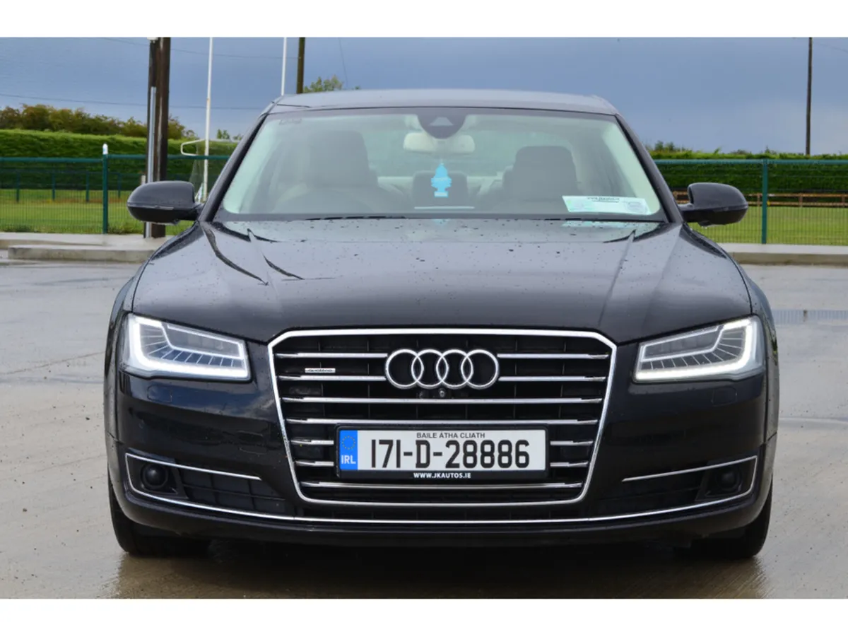 Audi A8 3.0 TDI 262 QUATTRO TIP SE EX 4DR - Image 4