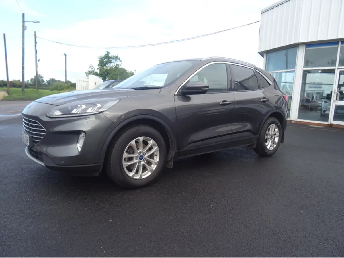 Ford Kuga TITANIUM 5DR 1.5 TD 120 S6.2 M6 F - Image 3