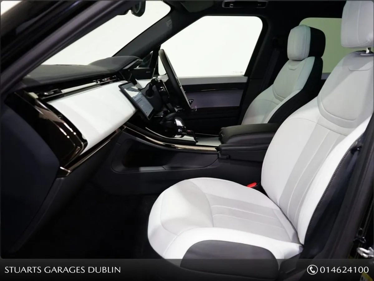 Land Rover Range Rover Sport Dynamic SE- 3.0 Phev - Image 3