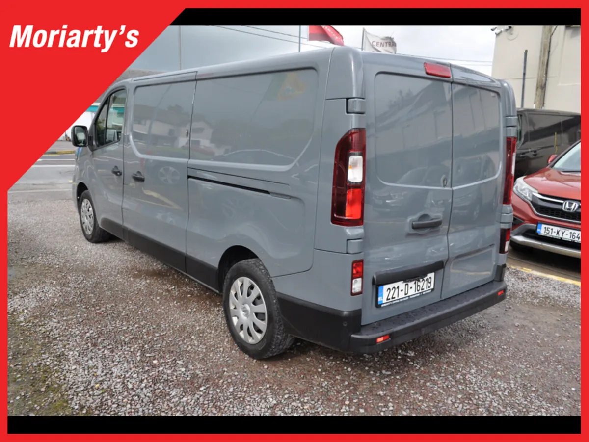 Nissan Primastar LWB 130 SV MY22 4DR - Image 4