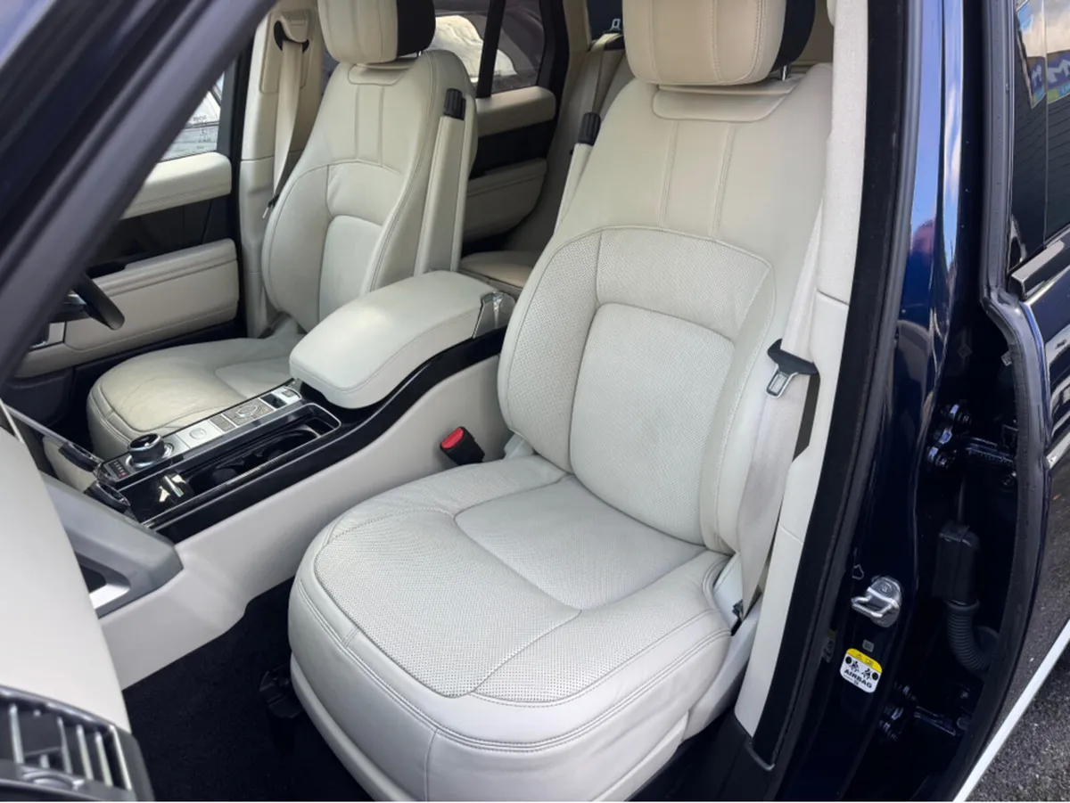 Land Rover Range Rover WESTMINSTER P400E HYBRID PH - Image 4