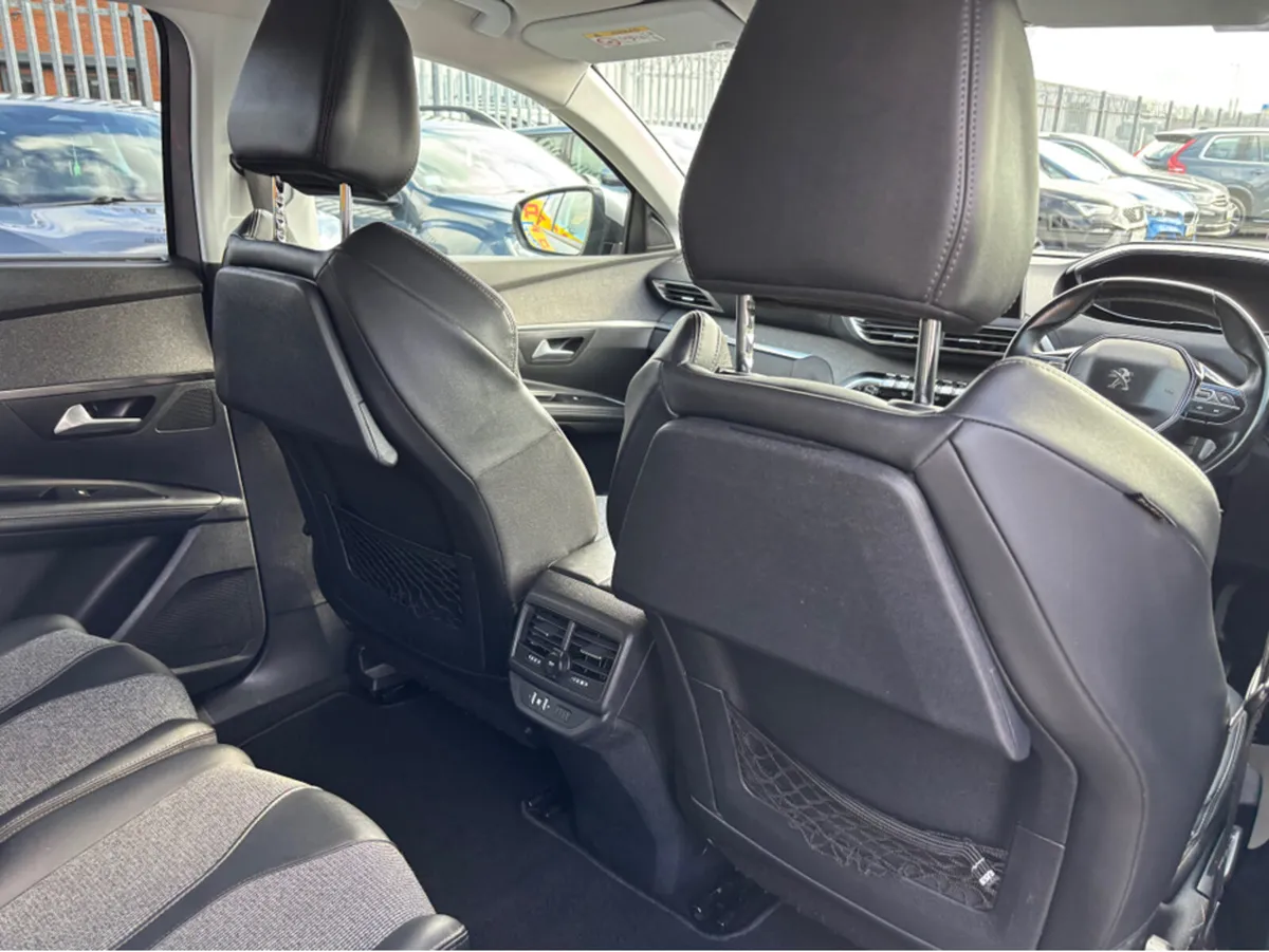 Peugeot 5008 ALLURE 1.5 BLUE HDI 130 6 6.2 4DR 7 s - Image 3