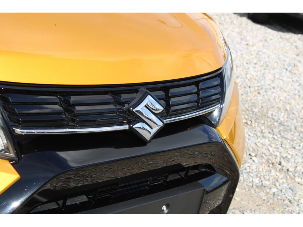 Suzuki Vitara 1.5 Motion Hybrid *10 Year Warranty - Image 4