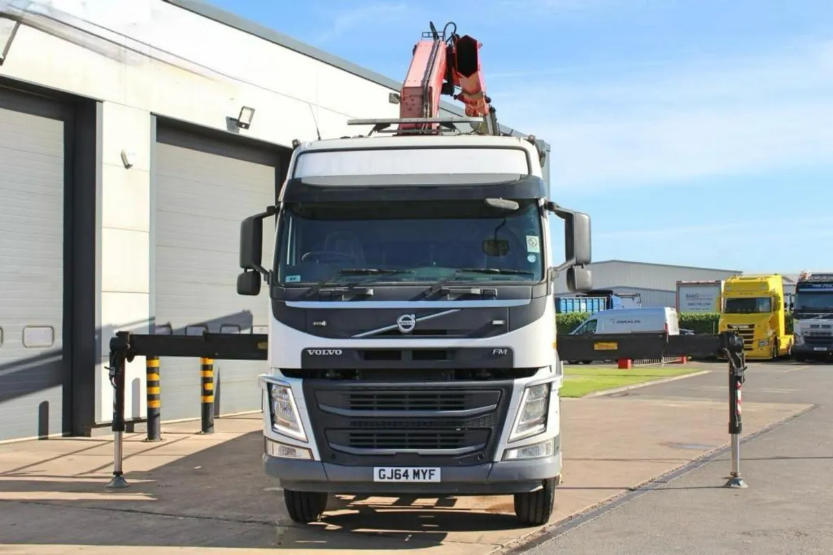 2014 VOLVO FM-420 8X4 CHEESE-WEDGE DBEAVER-TAIL - Image 2