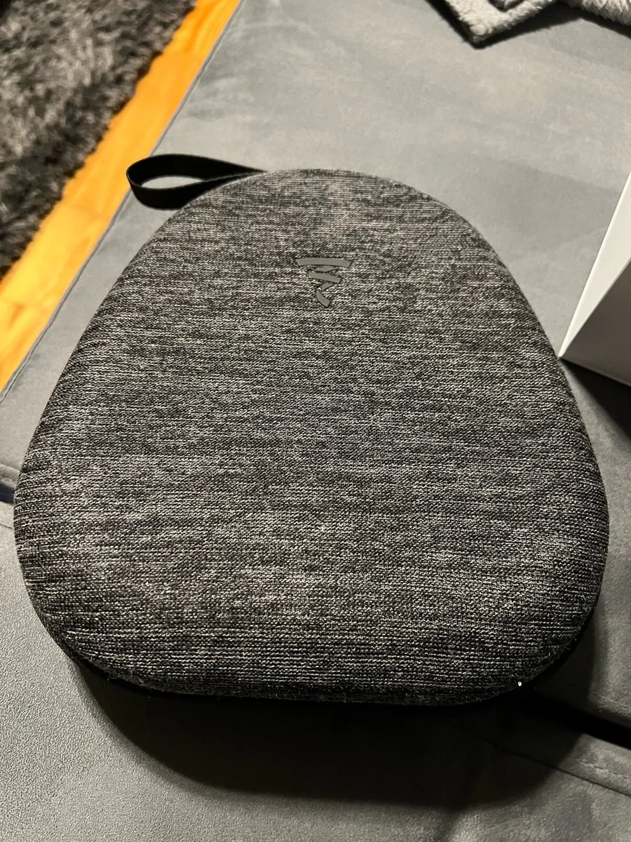 Headphones - Image 2