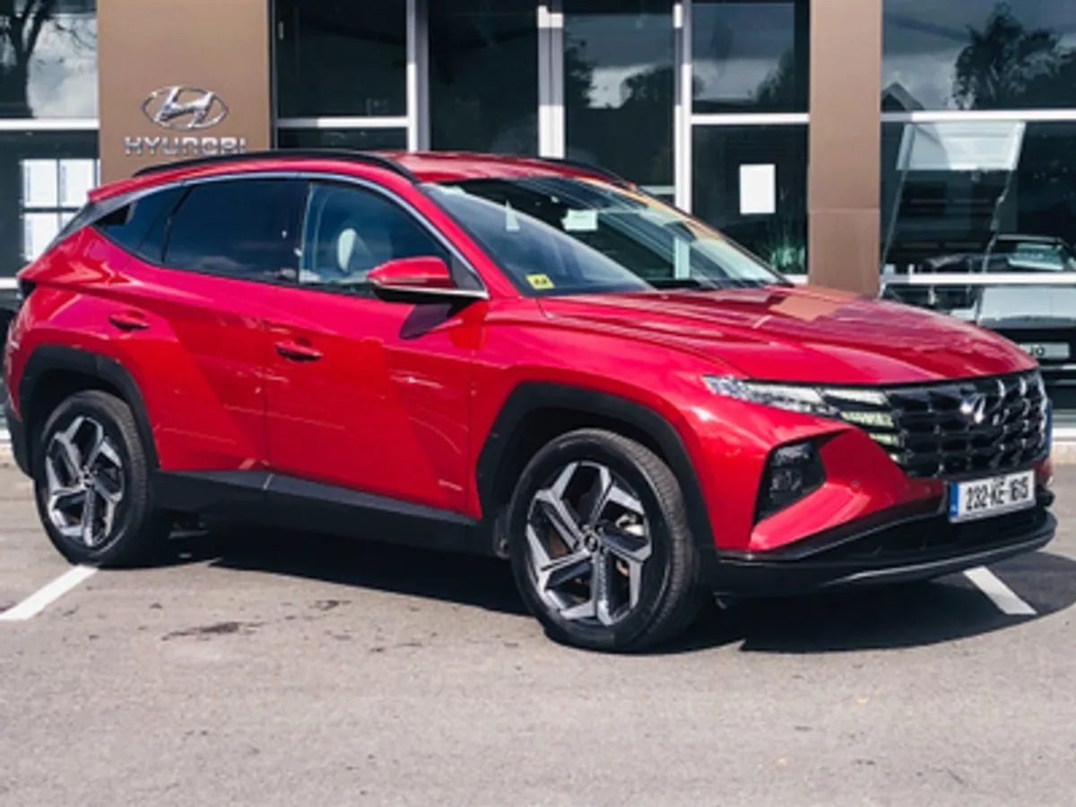 Hyundai Tucson Executive Plus 1.6 Hybrid Automatic - Image 1