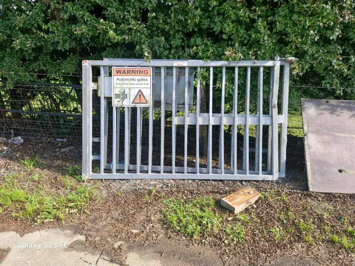 Entrance gates