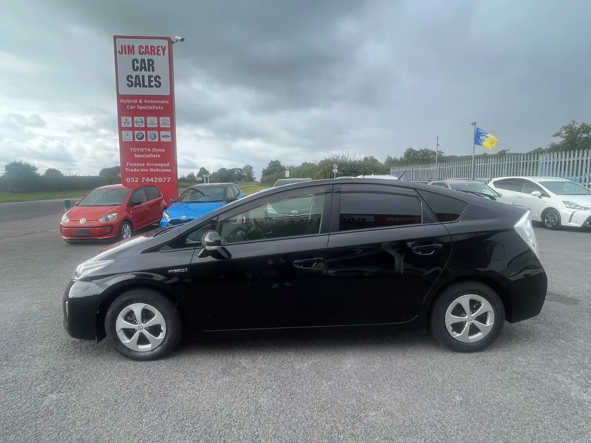 Toyota Prius 2015 - Image 4