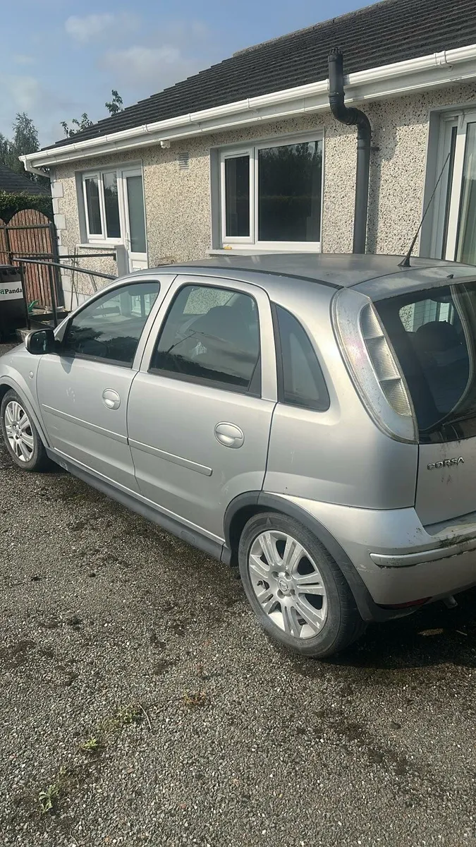 Car - Image 4