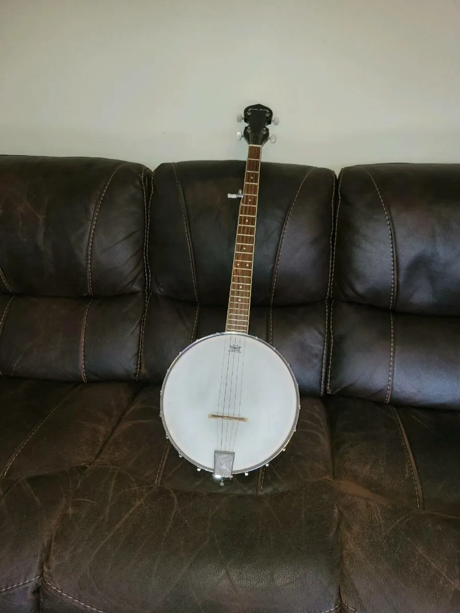 Banjo - Image 1