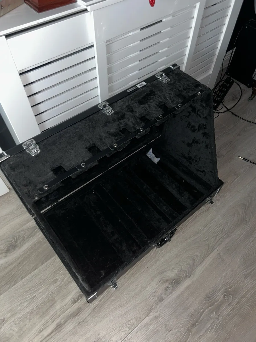 6 Guitar Stand Case - Image 2