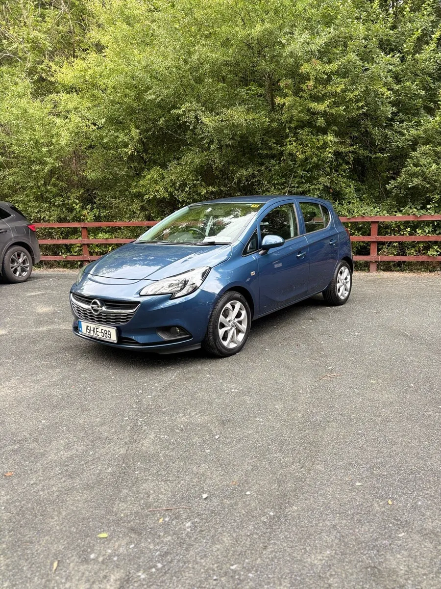 Opel corsa 1 owner from new - Image 3