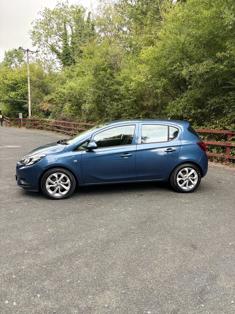 Opel corsa 1 owner from new - Image 4