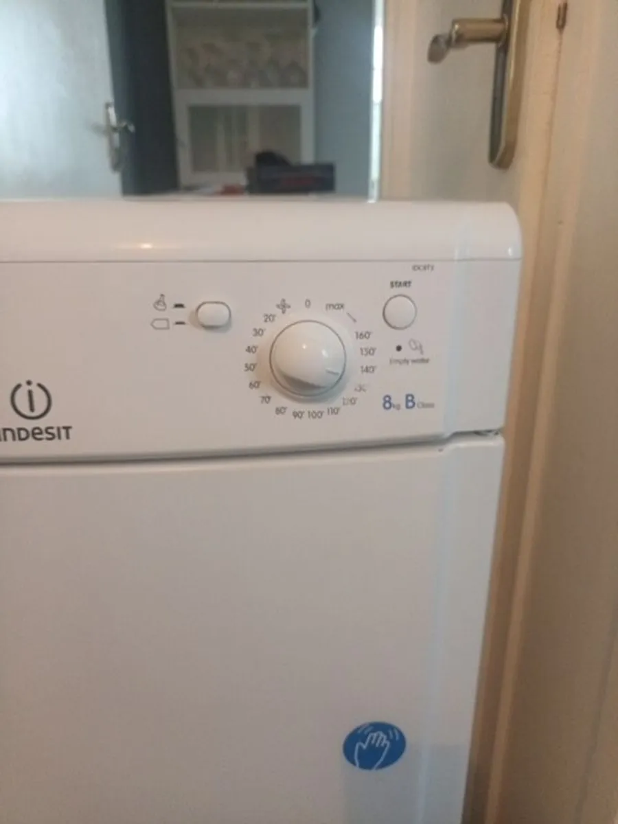 Indesit Tumble Dryer - Image 4