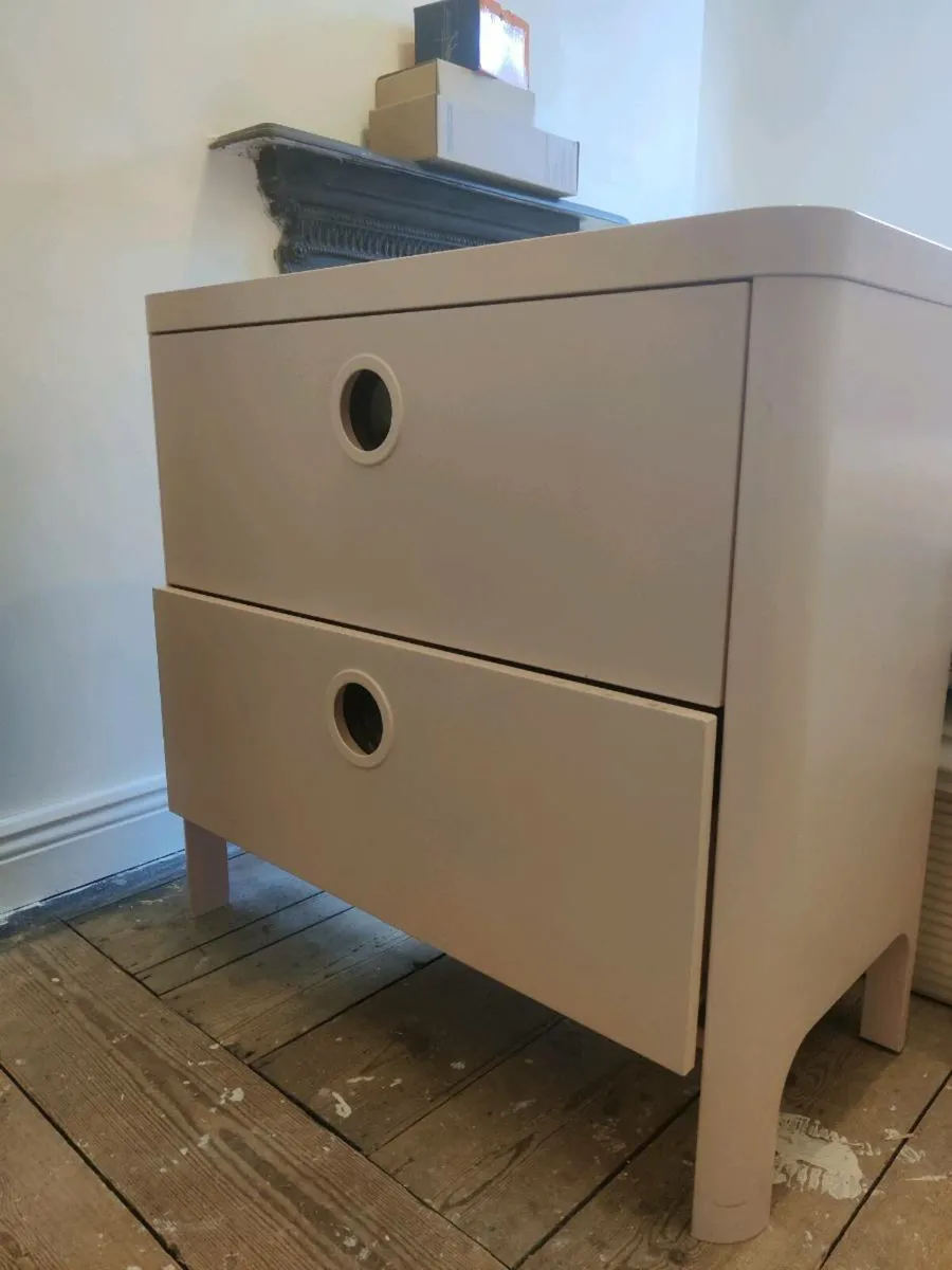 Baby pink retro chest of drawers - Image 2