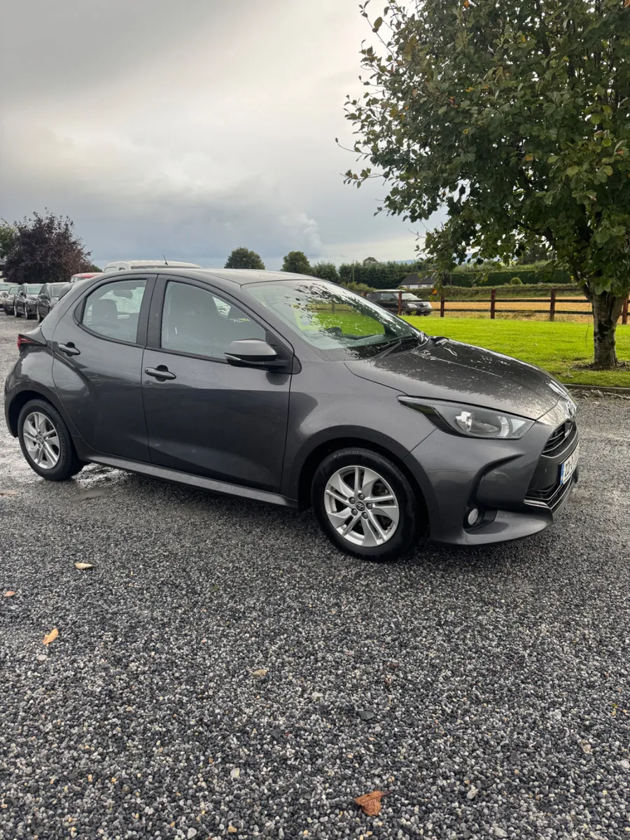 Toyota Yaris 2022 - Image 3