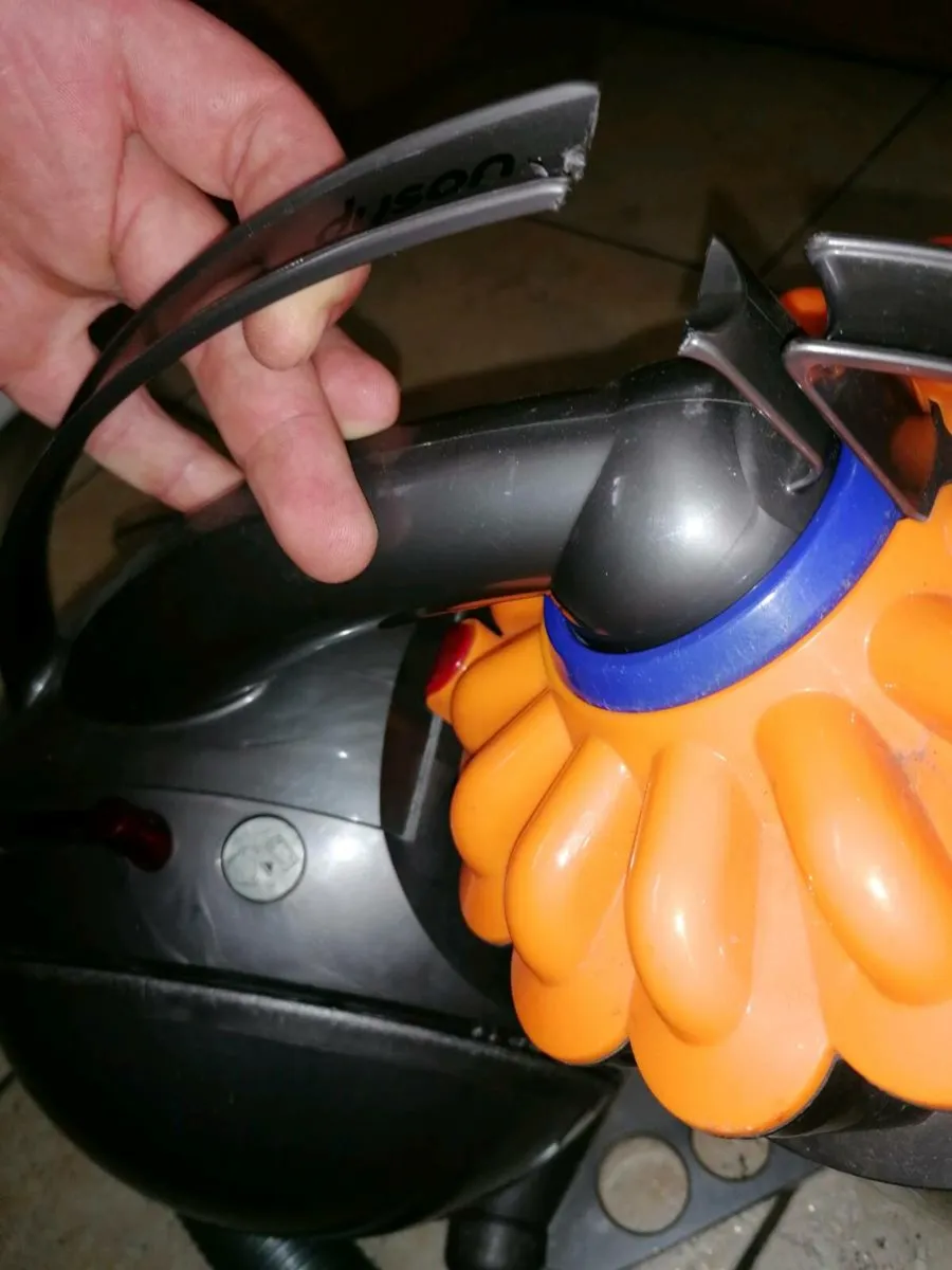 Dyson hoover - Image 4